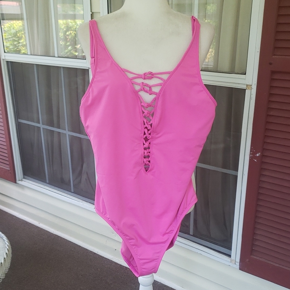 Lilly Pultizer Isle Lattice Plumeria‎ Pink Lace-Up One-Piece Swimsuit